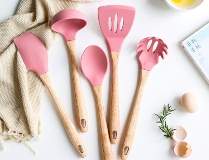How to choose the best set of Kitchen utensils as Gift Antonio Carluccio