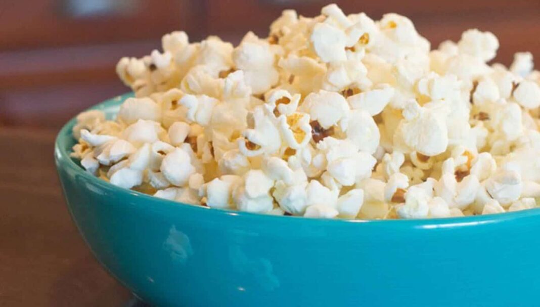 Unpopped Popcorn Why Do Some Popcorn Kernels Not Pop 2023 Guide