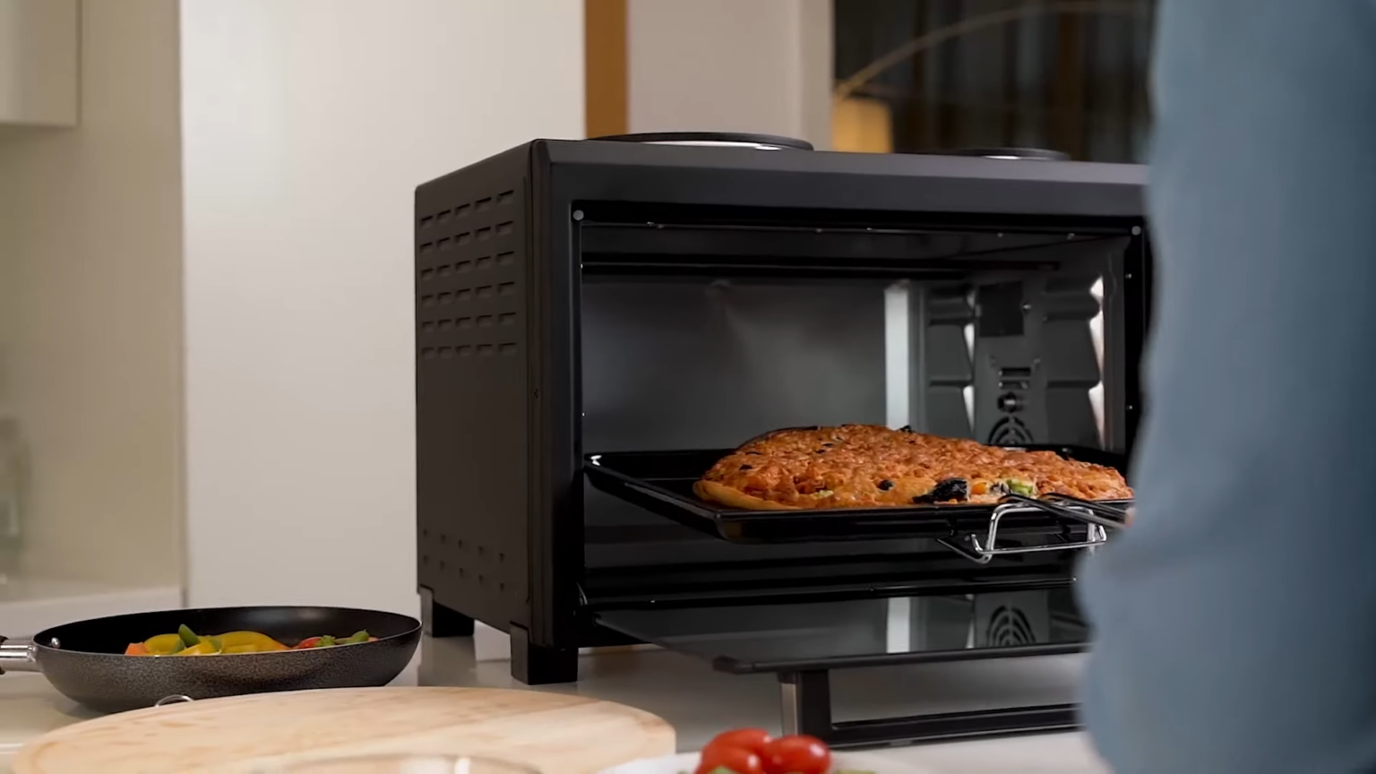 8 Best Electric Oven for Baking 2023 Make Delicious Food Easy